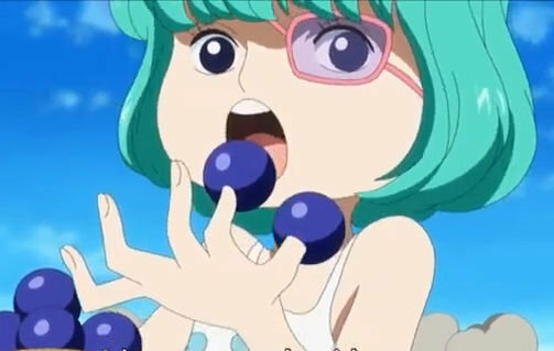 ONEPIECEのキャラクターでシュガーが食べてる青い玉は何ですか