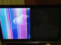 液晶テレビの左半分が映らなくなりました さっきまで普通に映っていたので Yahoo 知恵袋