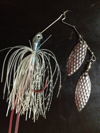 このスピナーベイトのメーカー 名前を教えて下さい 中古の釣具屋で 購入 Yahoo 知恵袋