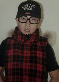 中居正広さんが着用しているメガネは 写真参考 ドコのブランドなんでしょうか Yahoo 知恵袋