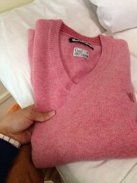 メンズファッションについて 写真のピンクのニット セーター を貰 Yahoo 知恵袋