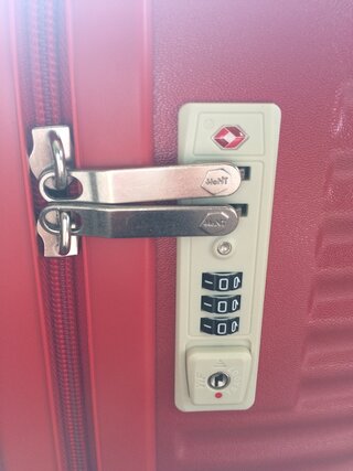 注文したスーツケースが開かない年末にエースのスーツケースを注文し昨日届 Yahoo 知恵袋