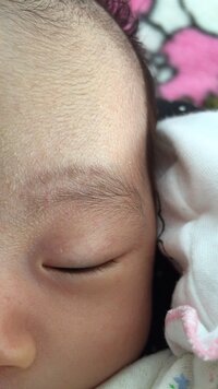 子供の産毛 眉毛について教えてください うちの子 結構毛深いのか 肩から Yahoo 知恵袋