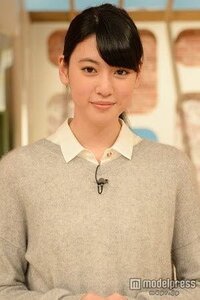 この前前髪を作ったのですが コテで巻いてもまっすぐのままです Yahoo 知恵袋