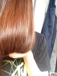 ヘアカラーについてです マニックパニックのクレオローズを耳下 Yahoo 知恵袋