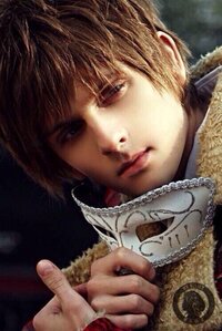 この人はだれですか ちょー気になります 誰か知ってる人はいますか Yahoo 知恵袋