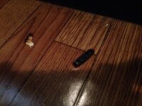 カーコンビニやオートバックスなどで 車のシートの タバコ 焦げ穴修理にはど Yahoo 知恵袋