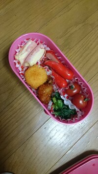 お弁当の彩りについてです 赤は ミニトマト かにかま 赤ウイン Yahoo 知恵袋