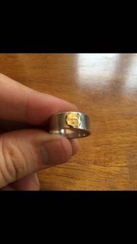 こちらのゴローズのリングは 偽物でしょうか よろしくお願いします Yahoo 知恵袋