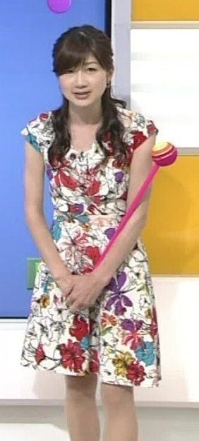 今宵の井田寛子さんはいつものように花柄ワンピースです 地味ですが可愛ら Yahoo 知恵袋