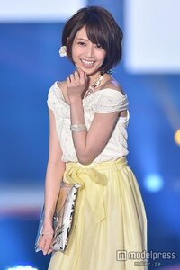 橋本奈々未ちゃんが着ているこのスカートがどこのブランドなのか Yahoo 知恵袋