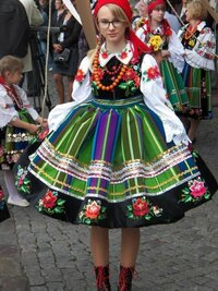 どこの国の民族衣装が一番かわいいと思いますか 私はポーランド Yahoo 知恵袋