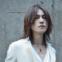 この髪型にしたいです 30代の女です 現在のsugizoさんの髪型にし Yahoo 知恵袋