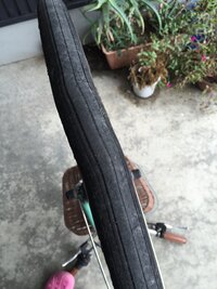 自転車のタイヤのゆがみ治す