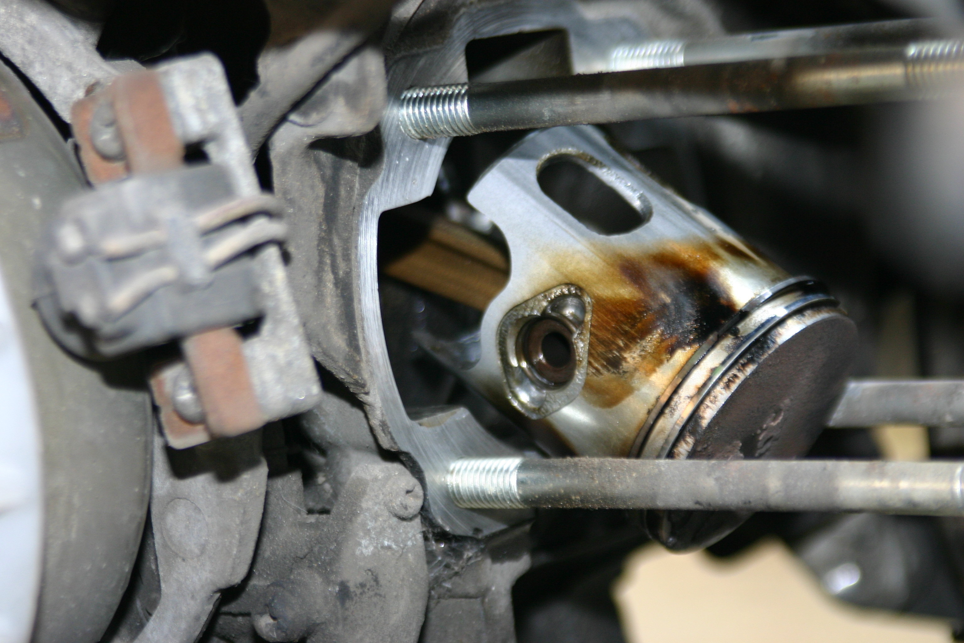 アプリオ4jp1エンジンボアアップ（67.9cc）についてお願い致しま