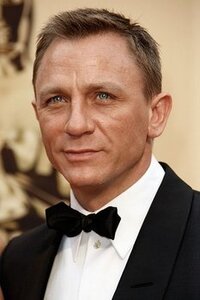 ダニエル クレイグが主演している ００７ シリーズで一番 面 Yahoo 知恵袋