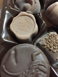 最近 Godivaのチョコをもらったのですが 一部のチョコに Yahoo 知恵袋