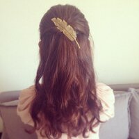 後ろ髪を残して 後ろをヘアゴムでとめる髪型はなんていう名前で Yahoo 知恵袋