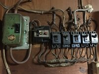 0vの屋外コンセントを取り付けたいのですが 配電盤まで0vが来ているか添 教えて 住まいの先生 Yahoo 不動産