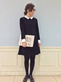 白襟のワンピース 黒 がとっても欲しいです どこで売ってい Yahoo 知恵袋