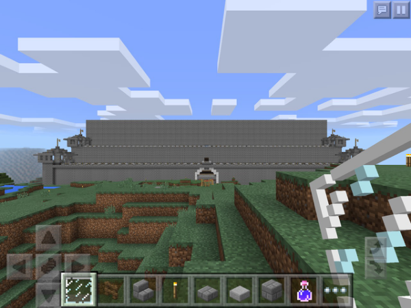 マインクラフトで無駄に広い城を作りました ですが内装が思い付かず悩 Yahoo 知恵袋