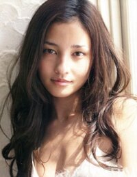 女優になりたいのですが 遅すぎるでしょうか 私は今年で24歳になりま Yahoo 知恵袋