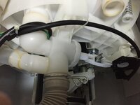 洗濯機の排水弁について教えてください 脱水 排水時は開 それ以外 Yahoo 知恵袋