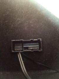 日産フーガy50前期の真ん中にあるグローブボックスの内部底に Yahoo 知恵袋