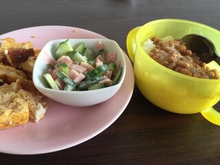 1歳半の子どもの昼ごはんこれで良いとおもいますか 卵焼 Yahoo 知恵袋