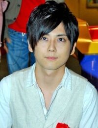 声優の梶裕貴さんって顎のラインがシャープではないのですが 太っ Yahoo 知恵袋