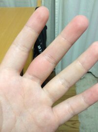 トロンボーンを吹いている女の子のイラストが欲しいです この辺を攻 Yahoo 知恵袋