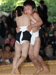 女児　ふんどし　相撲 