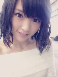 山本彩さん見たいな髪型なんですが どうコテを使ったらこうなるんでしょう Yahoo 知恵袋