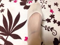 パンプスを履いてる人で パンプス用の靴下が見えてる人がいますが Yahoo 知恵袋