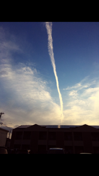 これは地震雲なのでしょうか 夕方撮りました怖いです汗 私 Yahoo 知恵袋