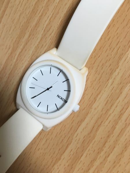 シリコンバンドの時計の汚れについて質問です！！ - ニクソン 