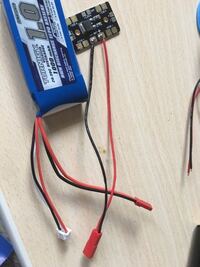 配電基板にリポバッテリーを半田付けしてる時に片方を半田付けしたら もう Yahoo 知恵袋