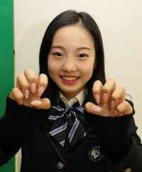 水素水のアクアバンク社が本田真凛のスポンサーになりましたが浅田真央は、オワコンですか? 