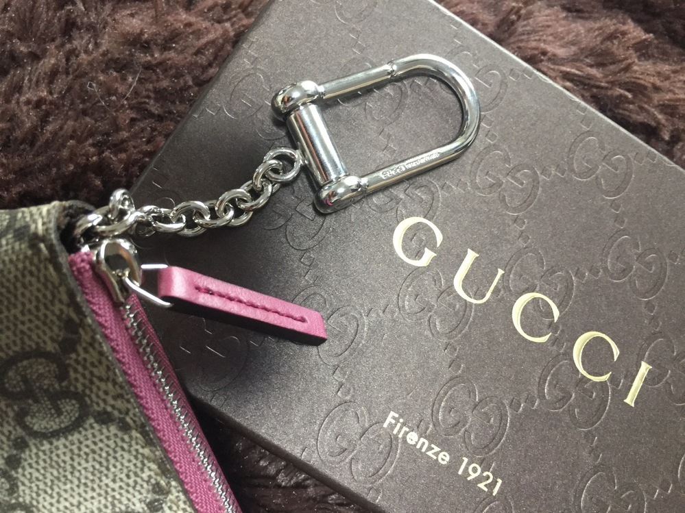 初めまして。先日、GUCCIのコインケースを頂いたのですが、こちらのキ