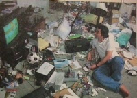ハンターハンター、グリードアイランド編で最後に出てきたゲームマスターのドゥーンって、作者の富樫さん本人がモデルなんじゃないかと思えてきたんですけど、どう思います？ 