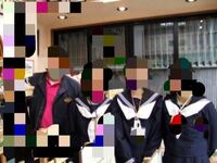 至急 セーラー服のスカーフの付け方 巻き方がわかりません 自分で付けると Yahoo 知恵袋