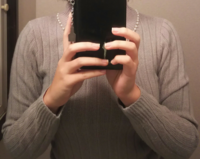 この服の肩幅って合ってないですか 着ててきつく感じることはないん Yahoo 知恵袋