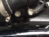バイク クーラント漏れ Cb400sfnc39にのって Yahoo 知恵袋