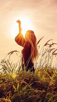 Iphoneの 綺麗な壁紙 というアプリの権利関係についてで Yahoo 知恵袋