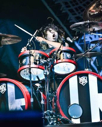 ONEOKROCKのともやさんのドラムセットを見ると1番左の - Yahoo!知恵袋