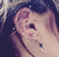 インダストリアルの下のホールはこの感じだと排除されるのでしょ Yahoo 知恵袋