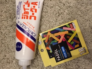 スクイーズを作るために低反発まくらとジョイントコーク 削って Yahoo 知恵袋