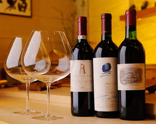 ソムリエは 高級ワインと安物ワインを的確に見分けられるのですか Yahoo 知恵袋