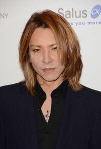 何故この時のyoshiki Xjapan 氏はノーメイクなのでしょうか Yahoo 知恵袋