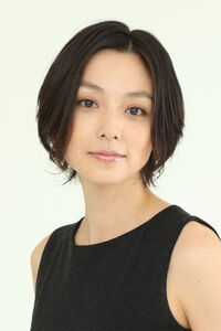 前髪が直毛すぎて伸ばしても真下に落ちてきます ドライヤーで型 Yahoo 知恵袋
